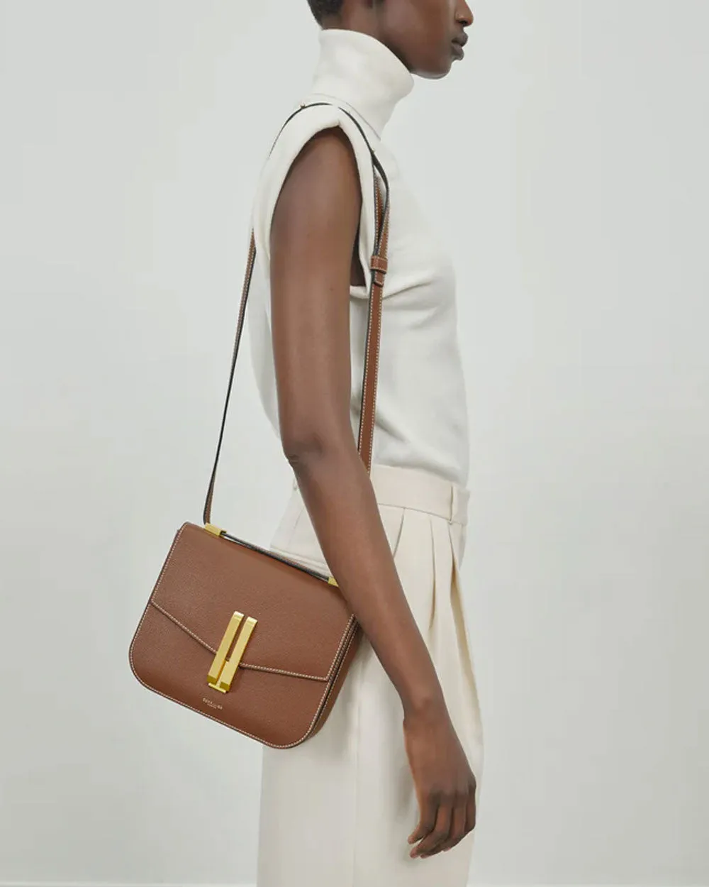 The Vanouver Bag in Tan